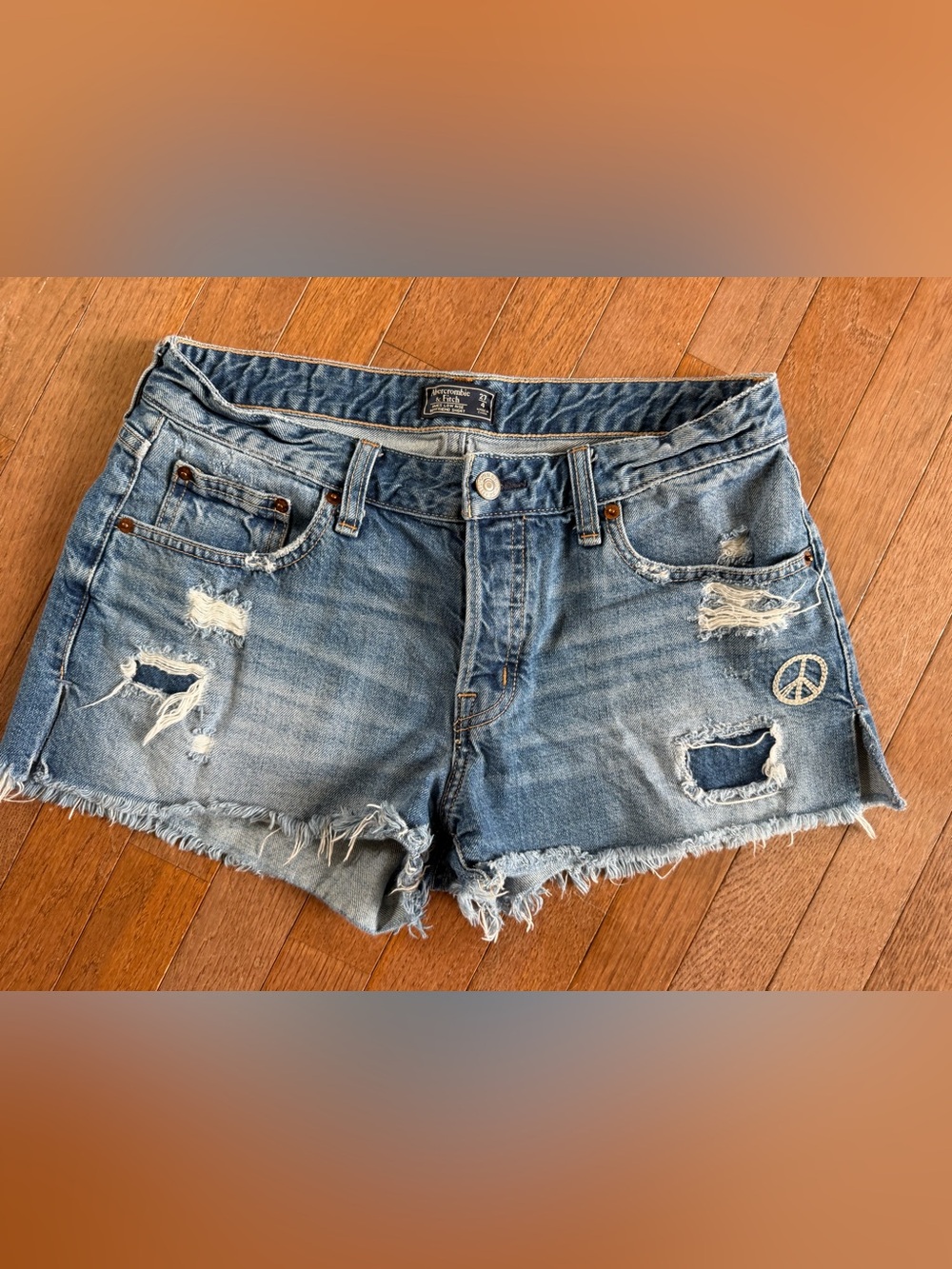 Abercrombie And Fitch Ames Low Rise Boyfriend Shorts 27/4 Nothing But Good Times